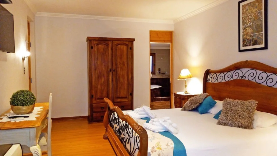 La Perla Hotel