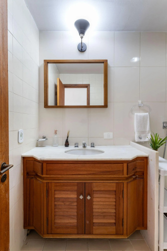 (902-B) Studio com Vista Mar e Comodidades