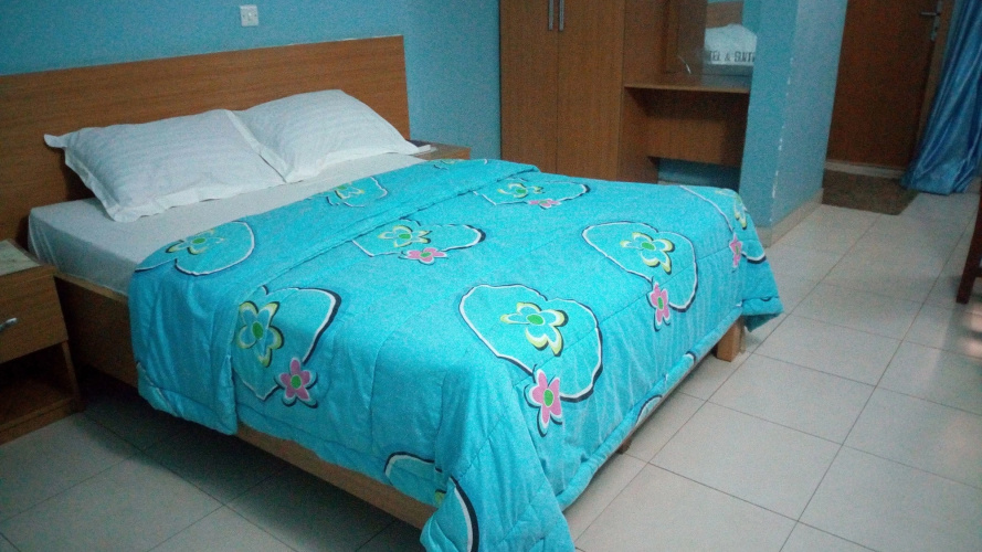 Mataan Hotel Suites
