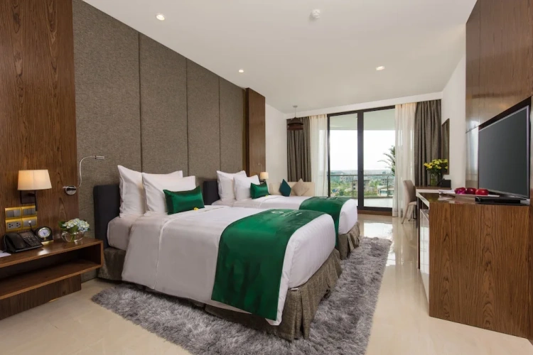 Deluxe Twin room with balcony