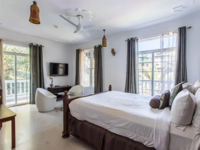 Standard room with balcony