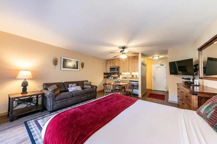 215 Bldg B Condo