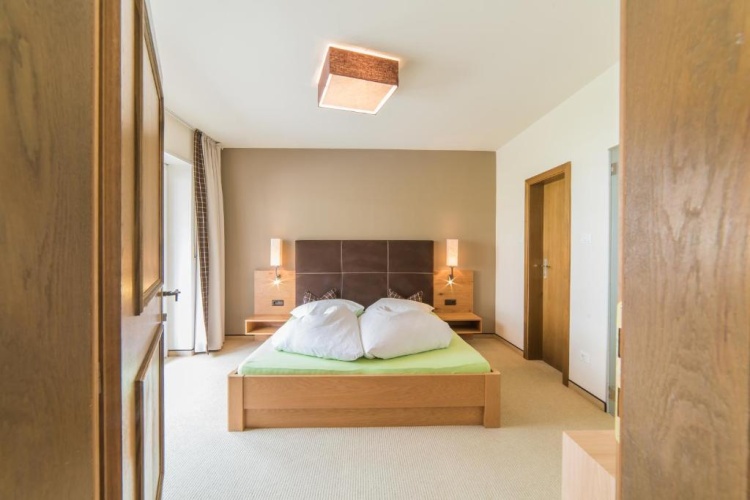 1 Bedroom Apartment with balcony