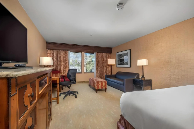 Lake Arrowhead Resort and Spa