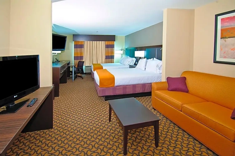 Quadruple Suite