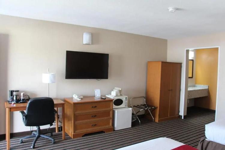 Best Western Colonial Motel