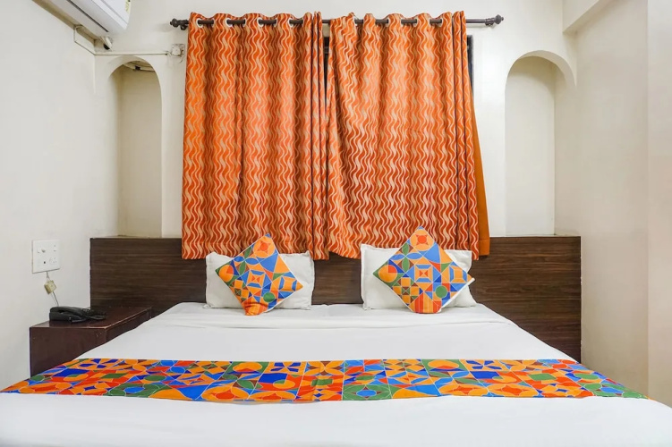 Fabhotel Royal Samrat