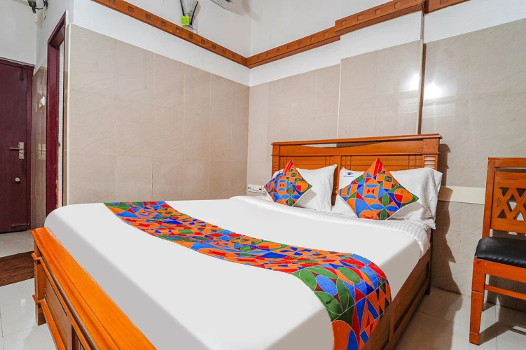 Fabhotel Skyry I