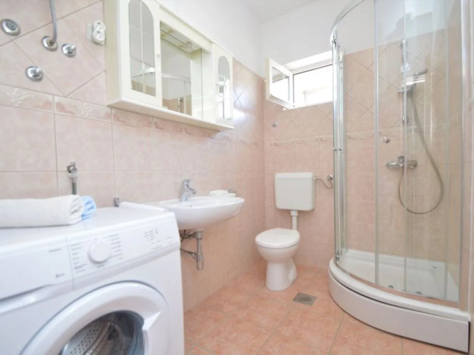 Apartment Mladen Paros 31201