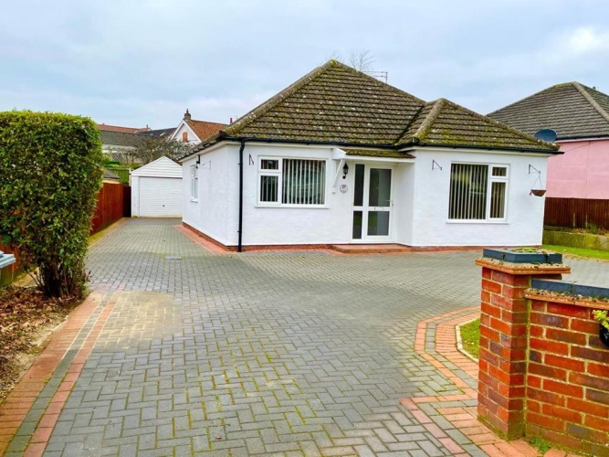 3 Bedrooms Cottage
