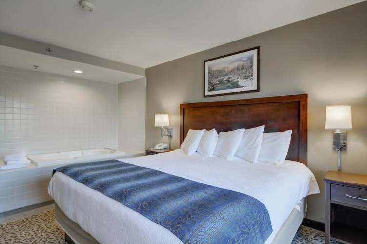Whitefish Riverfront Hotel