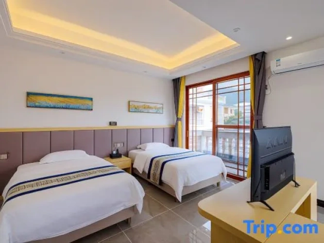6 Bedrooms Suite