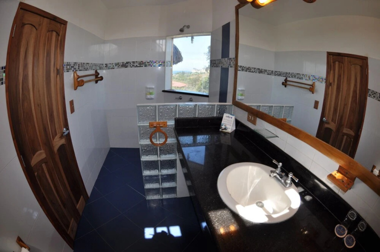 Azuluna Ecolodge