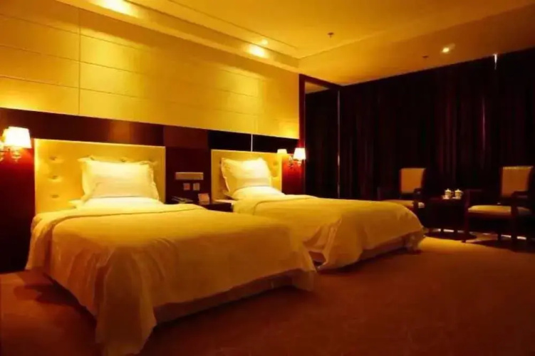 Xining Xibai Hotel