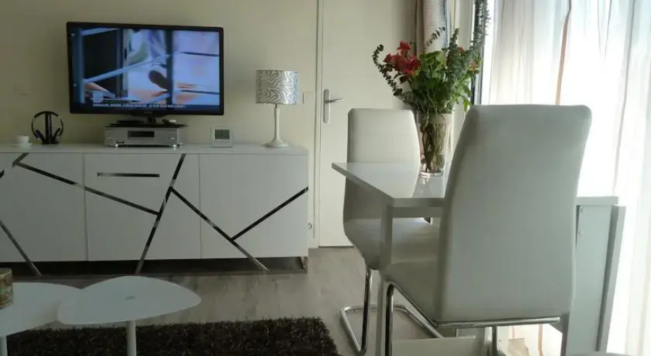Beautiful Modern Studio In Bastille
