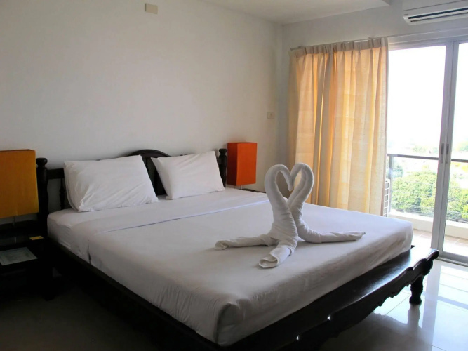 Chatkaew Hill & Residence