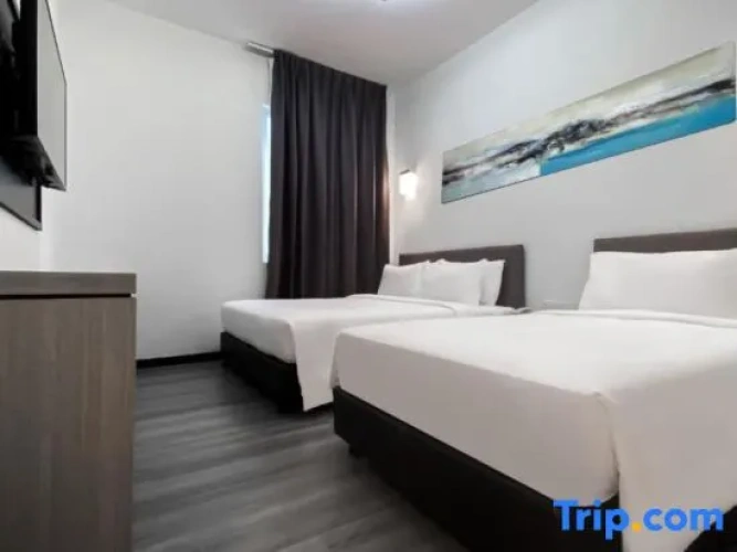 Premium Triple Suite