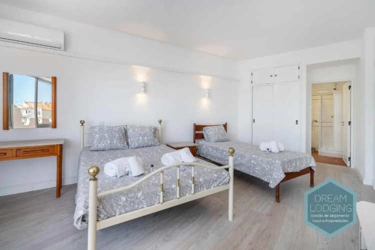 Artens 407 - Dream Lodging
