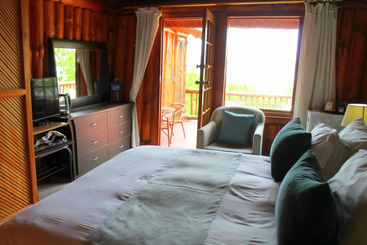 Hartbeespoortdam Lodge