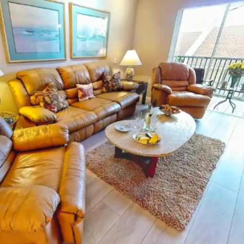 2 Bedrooms Apartment