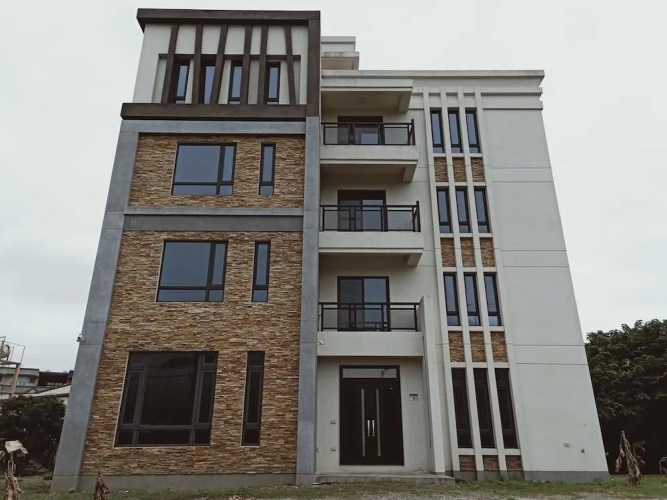 Farola Elevator Farm Homestay