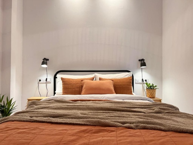 2 Bedrooms Apartment