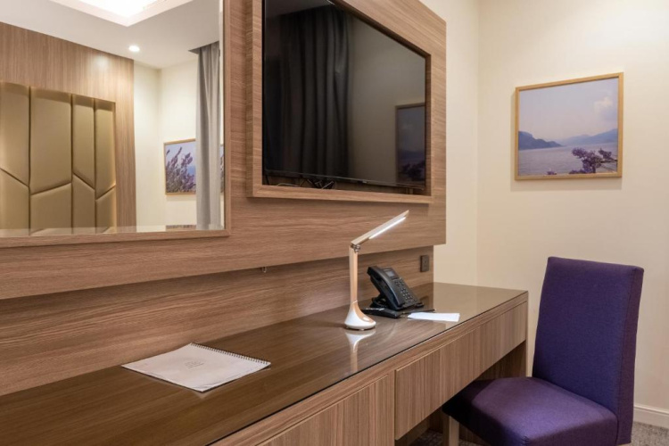 Tura Hotel AlNuzha