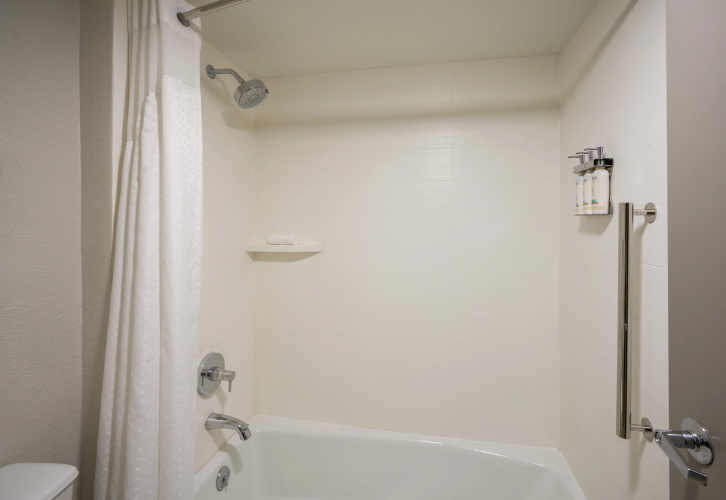 Holiday Inn Express & Suites Kendall East - Miami photo 9