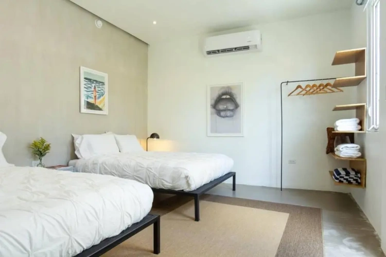 Standard Sextuple room
