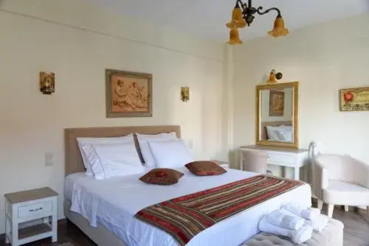 Alexandra Hotel