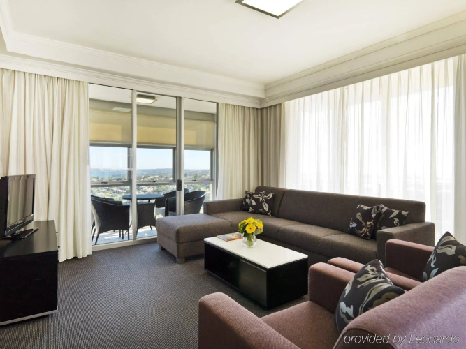Meriton Suites Bondi Junction
