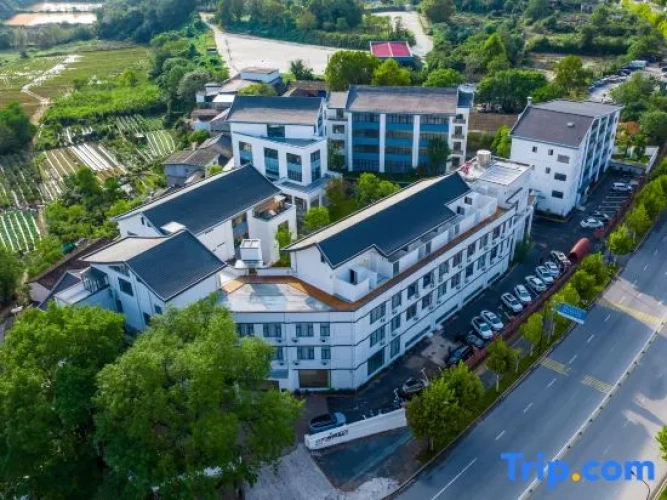Yunhe Changting Hotel