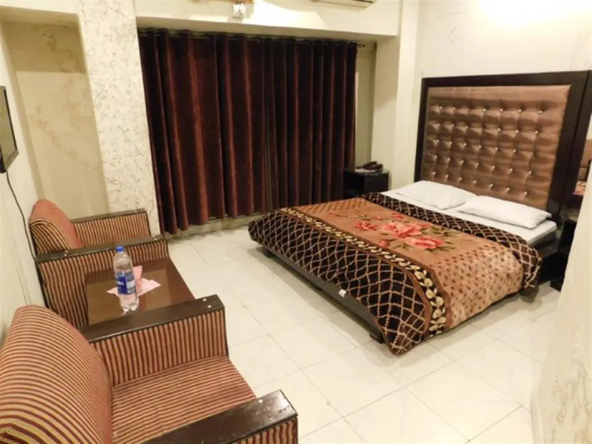 A-One Hotel