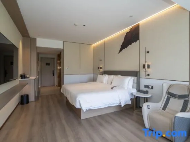 Standard Double room with river view