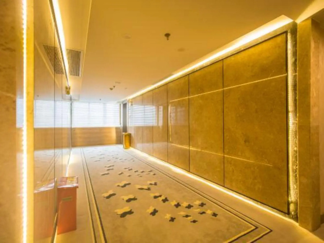 Tiangong International Hotel