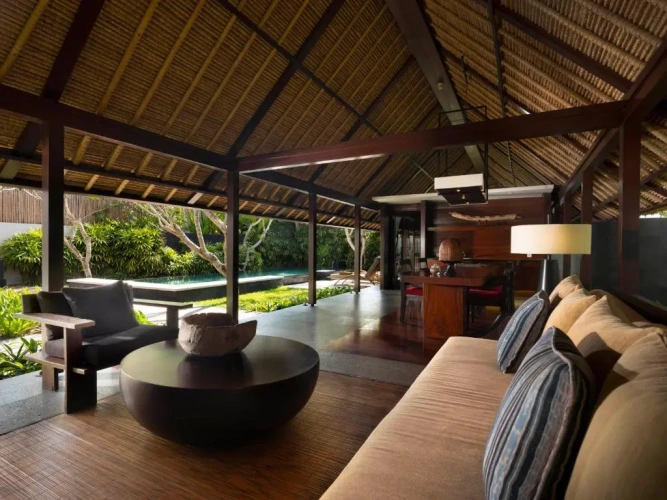 1 Bedroom Private Estate