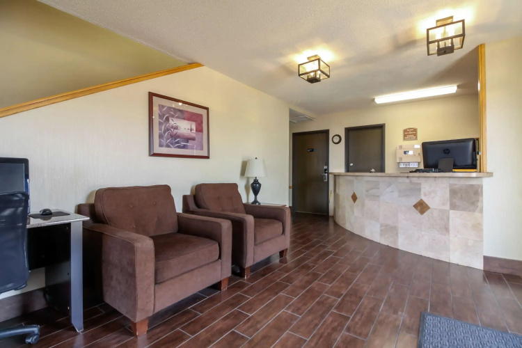 Quality Inn Hays I-70