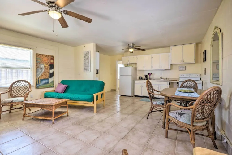 Beachfront Cottage in St Augustine - Pet Friendly!
