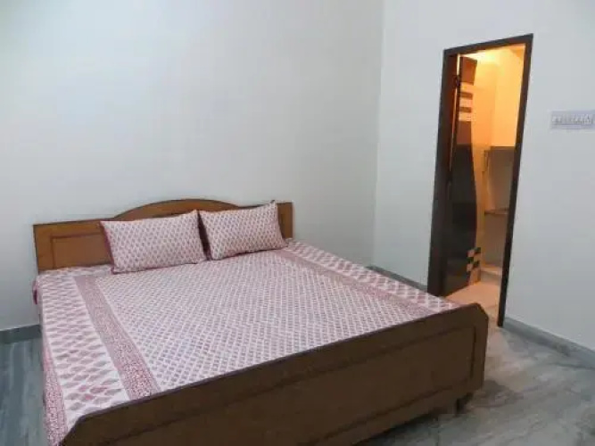 Raghav's Royal Residency