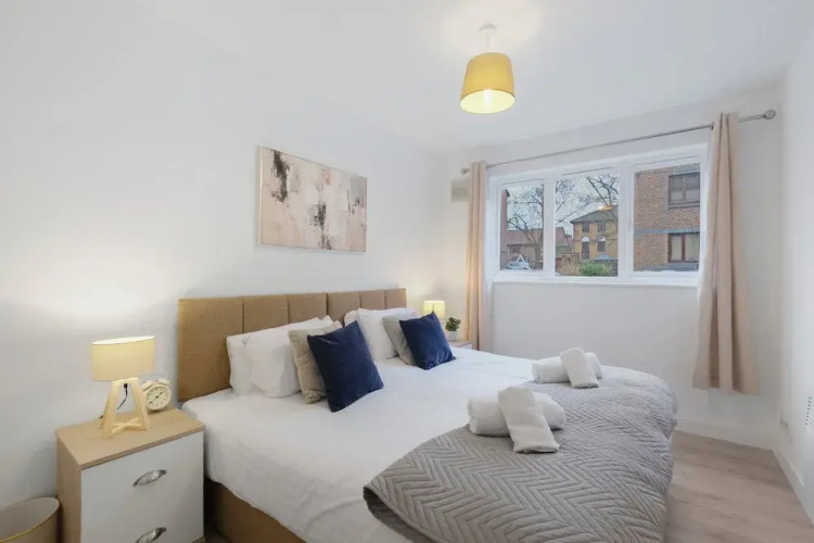 Charming 2 Bed 1Bath Apt -Transom Square