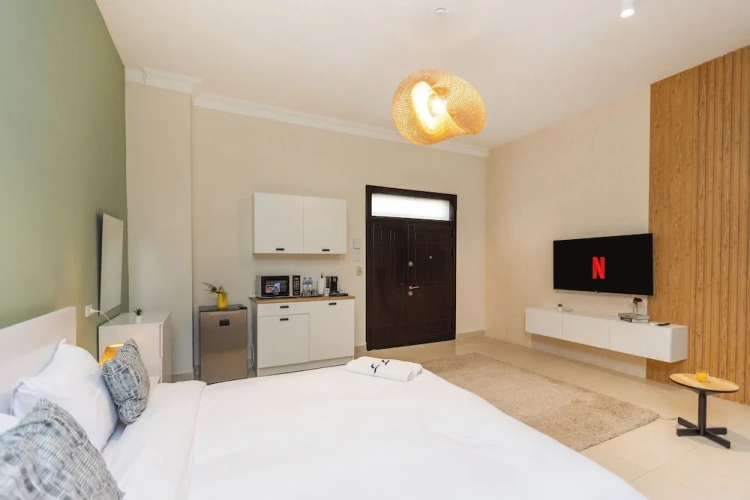 Economy room