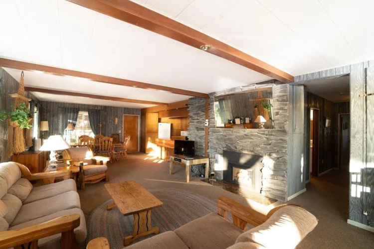 Ebbing House