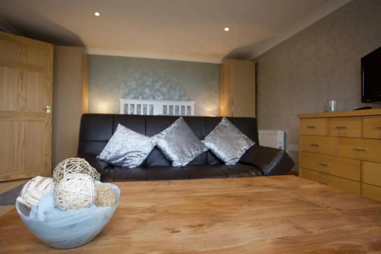 Highridge Apartment