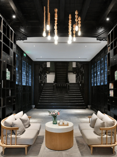 Blossom Hill Hotels & Resorts · Qiushuli