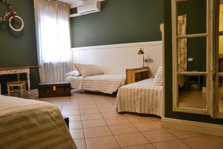Standard Quadruple room