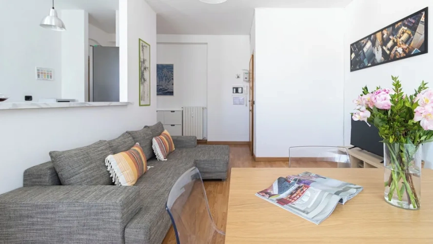 2 Bedrooms Apartment