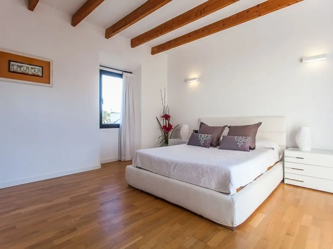 2 Bedrooms Villa