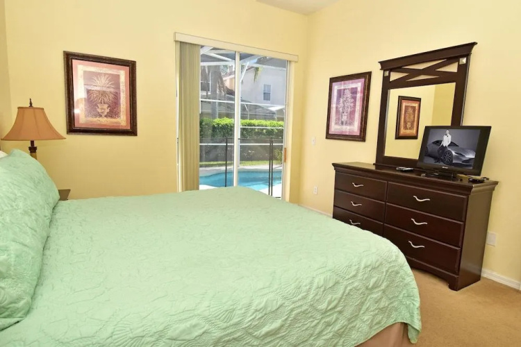 T812BD Morning Springs 4 Br villa by RedAwning