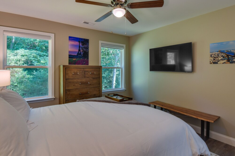 Charming Pendleton Retreat ~ 5 Mi to Clemson!