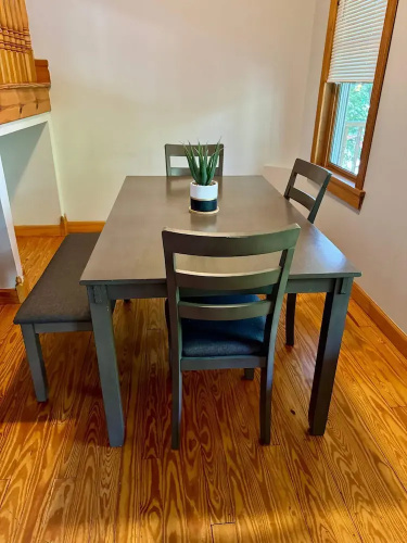 Free Parking - Prime Location - Downtown